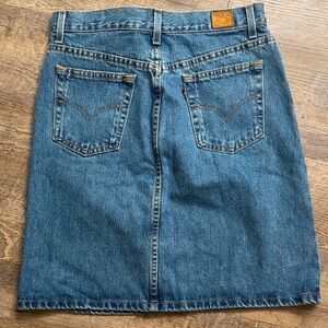 Levi's Classic Blue Pencil Skirt size 6
